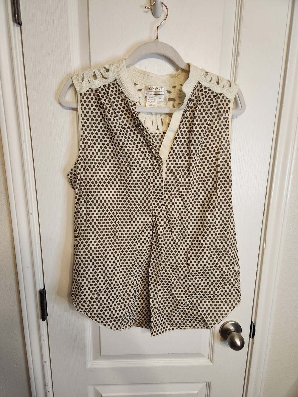MSSP Max Studio Specialty Products Sleeveless Crochet Yoke Polka Dot Blouse